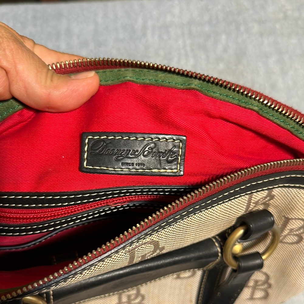 Dooney & Bourke Black and Tan Shoulder Bag with Classic Design - Picture 10 of 14